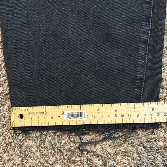 Old Navy Mid-Rise O. G Straight Jeans - Picture 8 of 8